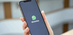 خطأ شائع عند حذف الواتساب وعدم تثبيته.. احذر منه