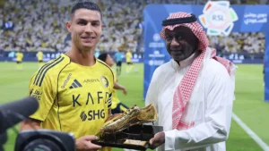 تساؤلات حول الرسمية: هل توج ماجد عبد الله فعال أفضل لاعب في آسيا؟