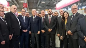 افتتاح المصنع الصيني بمعرض “سيال” في باريس: تأكيد على ريادة الصناعات الغذائية الوطنية