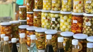 المونة الشريكة في لبنان على التوقيع على تويتر: استراحة التقليدية أم تبدل في محتويات المجموعة؟